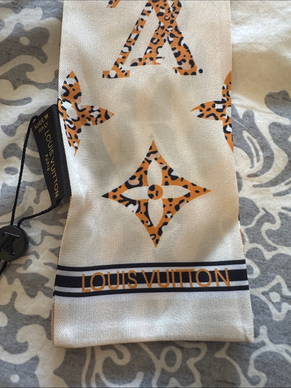 Louis Vuitton Orange, Black & White Monogram Twilly Scarf - Picture 4 of 5